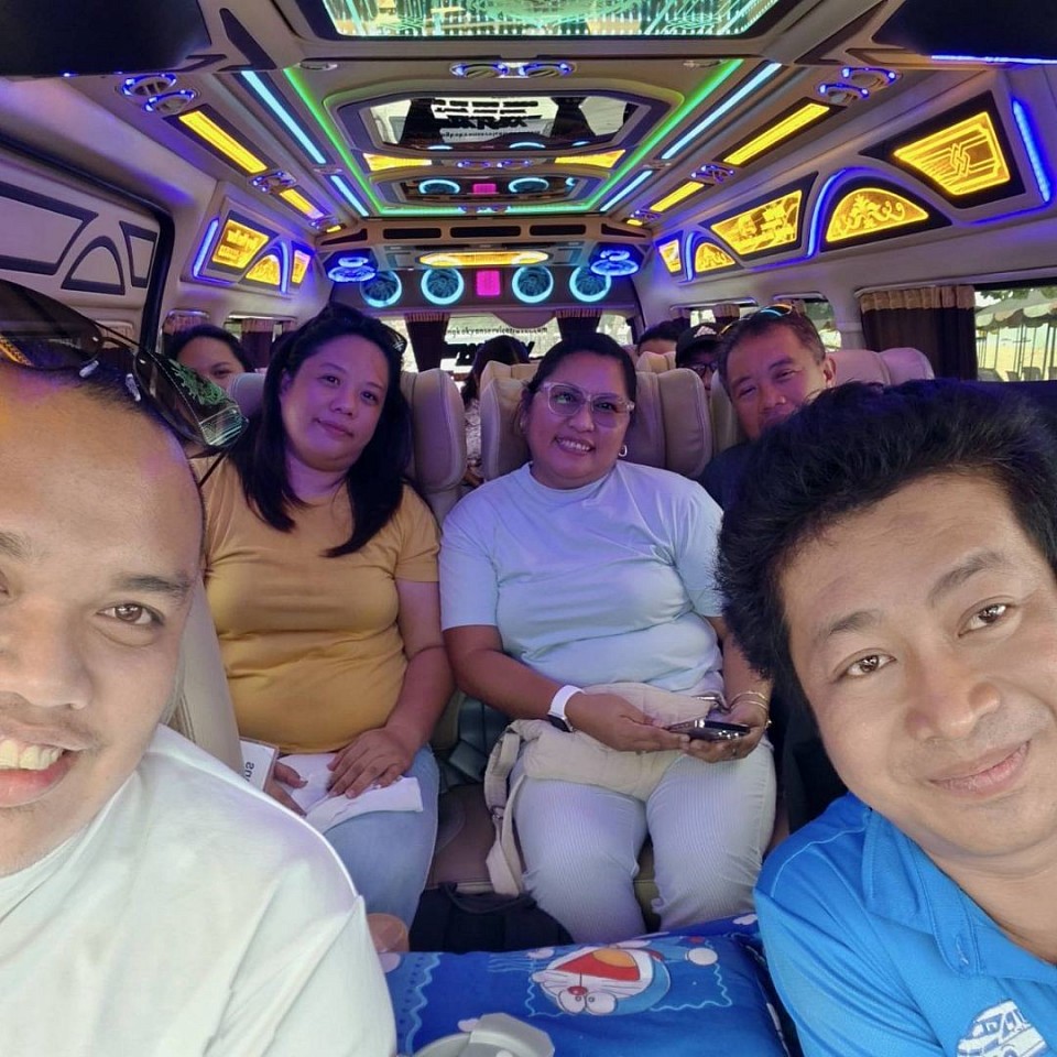 Bangkok van rental with driver