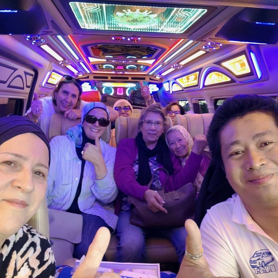 Bangkok van rental with driver