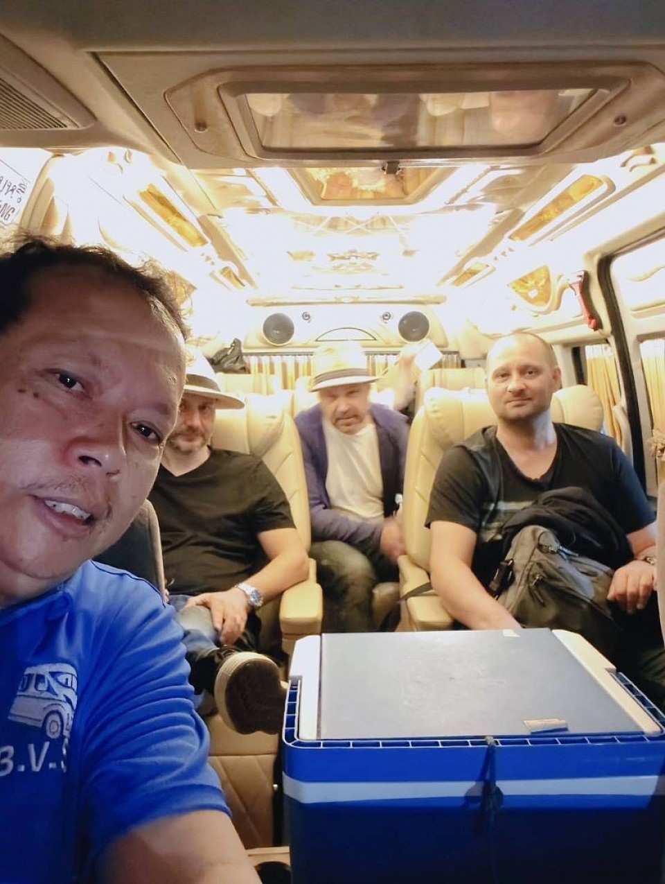 Bangkok van rental with driver